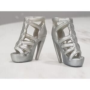 Barbie Doll Silver Strappy Stiletto Heart High‎ Heel Shoes Muse Fashionista